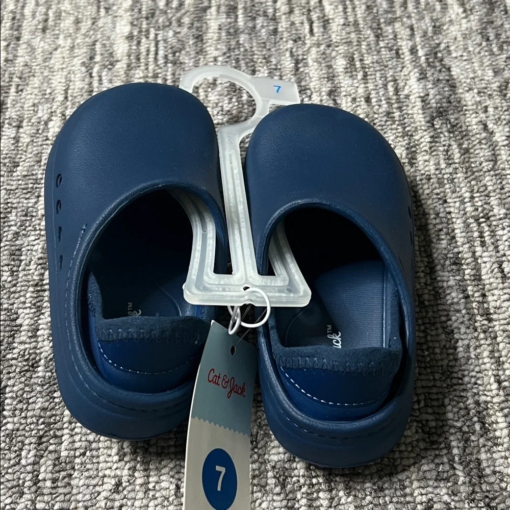 Cat & Jack Dark Blue Kids Slippers Size 7